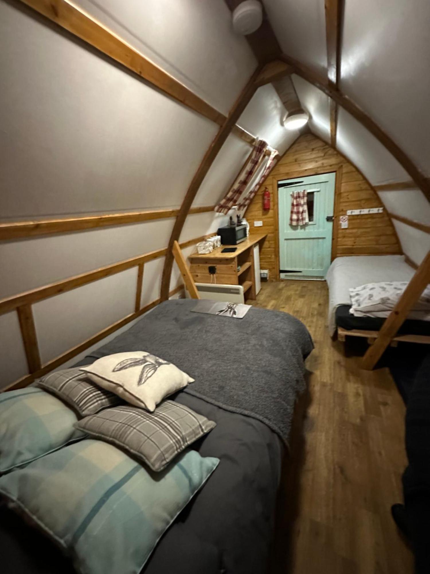Апартаменти Glamping Life Retreat Nantmel Екстер'єр фото
